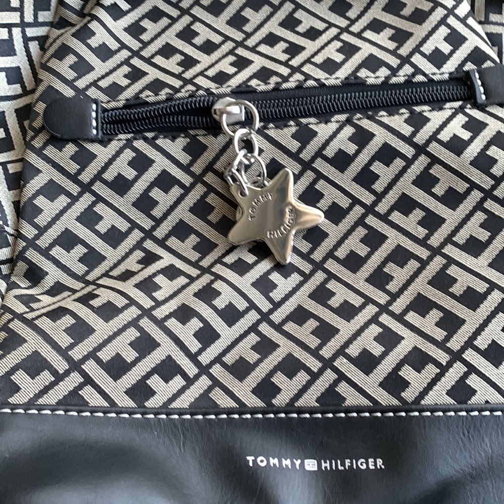 Backpack - Picture 5 of 6